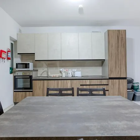 Cozy 3br Near Promenade Fully Furnished By 360 Estates Apartman