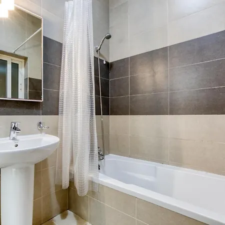 Apartman Cozy 3br Near Promenade Fully Furnished By 360 Estates
